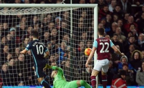 سيرجيو أجويرو يسجل هدف