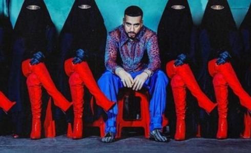 مشهد من فيديو إعلاني من الألبوم الغنائي للفنان المغربي