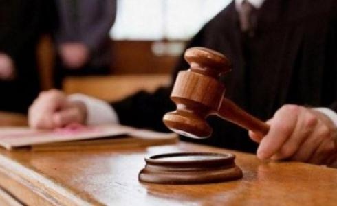 الأشغال الشاقة 15 عامًا وغرامة مالية لمتهم بالاتجار بالمخدرات في الخليل