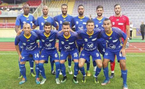 هلال القدس يصعد للصدارة بدوري القدس للمحترفين لكرة القدم .