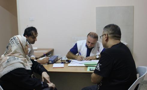 مركز الرعاية الصحية ينظم يوم طبي مجاني بغزة