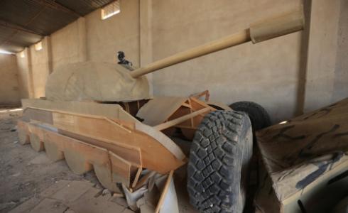 دبابة خشبية