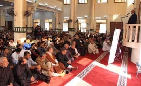 الحية في خطبة الجمعة بمسجد الاصلاح في الشجاعية