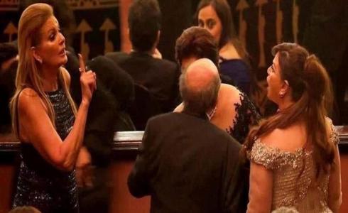  صورة تجمع بين الهام شاهين ويسرى