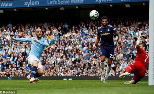 تشيلسي يتقاسم الصدارة مجددا مع ليفربول والسيتي يلاحقهما 