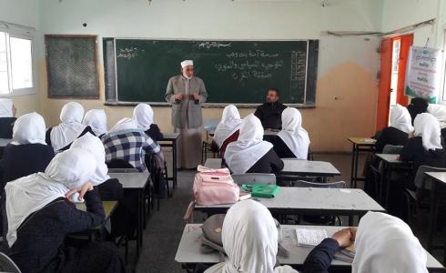 النائب الأسطل يلتقي بنخبة من الطلاب بمدارس ثانوية بمحافظة رفح