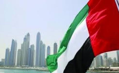 شاب يربط بين تجارة العطور وأعمال الدعارة بالإمارات