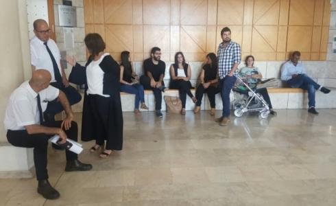 قمر مناصرة