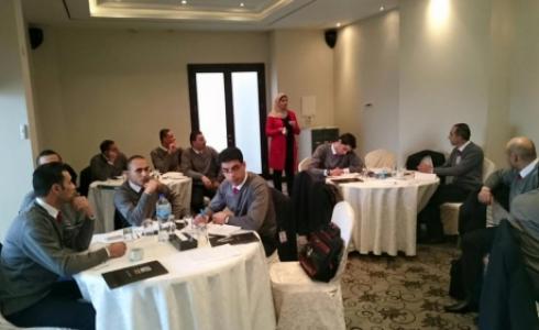 كادر سياحي من غزة يتلقى دورة تدريبية