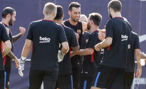 مران فريق برشلونة - أرشيفية