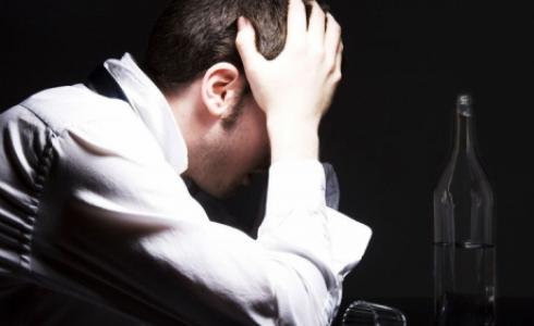 شخص مصاب بالاحباط" توضيحية"