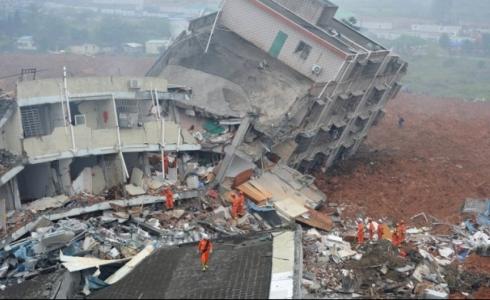 انهيار أرضي 