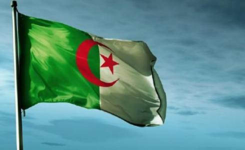 العلم الجزائري