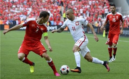 سويسرا V.S بولندا