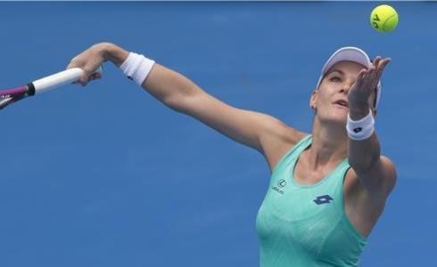 رادفانسكا تثأر من كونتا في بطولة سيدني