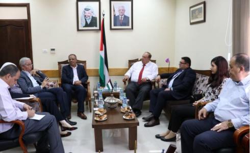 أبو مويس يناقش مع وحدة مشاريع البنك الدولي رفع جودة البرامج التعليمية