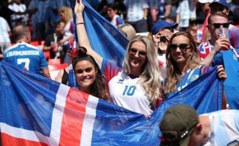 الجماهير من مباراة الأرجنتين وأيسلندا