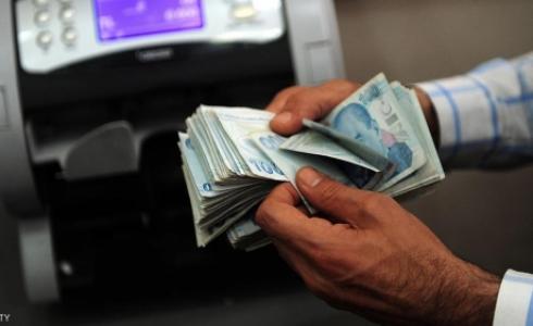 الليرة فقدت ربع قيمتها تقريبا أمام الدولار منذ محاولة انقلاب فاشلة في يوليو الماضي