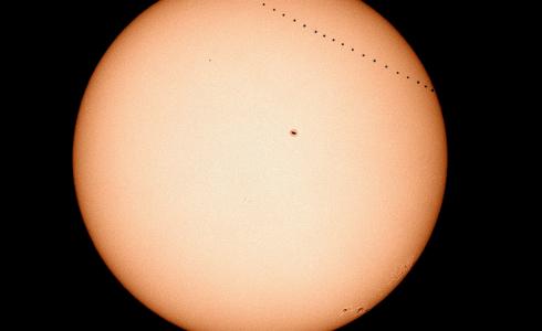 مشاهدة مرور كوكب عطارد أمام الشمس اليوم بث مباشر