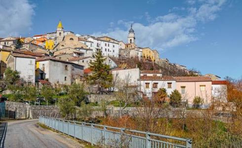 مدينة مولز الإيطالية