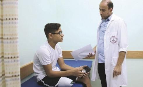 مستشفى حمد يجري عمليات تركيب أطراف صناعية بغزة