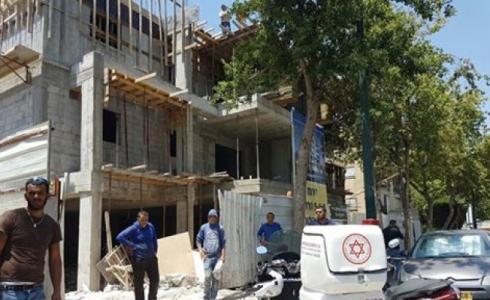 اصابة عامل بناء 