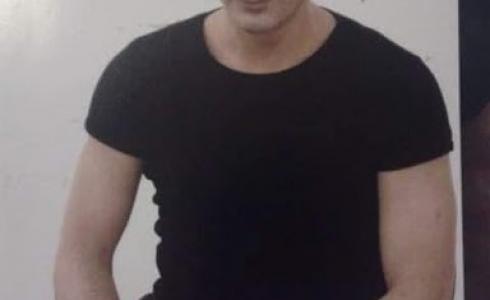 الأسير كمال أبو وعر