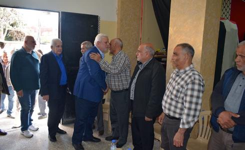 أبو العردات على رأس وفد من حركة "فتح" يعزي باللواء عمر سليمان غيث