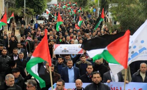 تقابة موظفي غزة تحذر الحكومة من انهيار منظومة العمل الحكومي