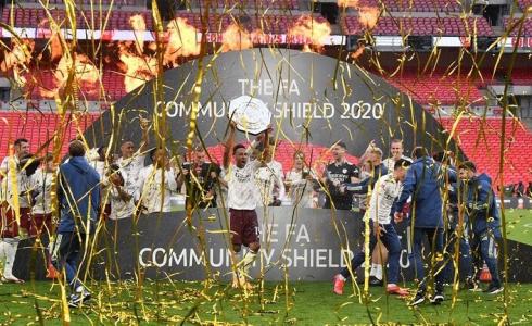  أرسنال يتوج بالدرع الخيرية على حساب ليفربول 