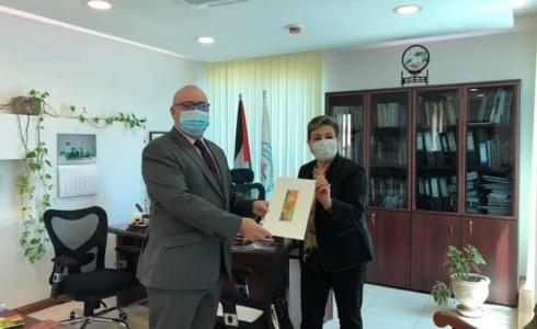 عشراوي تودع ممثل مالطا لدى دولة فلسطين