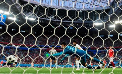 أول تعليق لكوبر بعد خسارة مصر الثانية بمونديال روسيا 