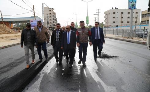 وزير الأشغال العامة والإسكان د. مفيد الحساينة