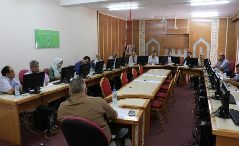 جانب من اللقاء الذي عقد بجامعة الاسراء