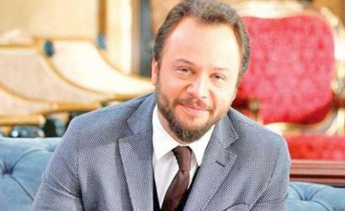 الفنان السوري مكسيم خليل