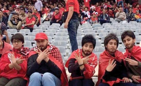 ايرانيات يتنكرن بزي رجال لحضور مباراة