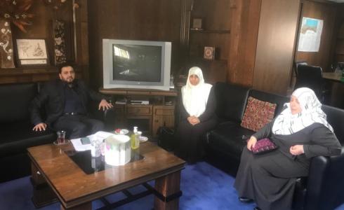 النائب نعيم تبحث قضايا المواطنين مع مدير شركة كهرباء غزة