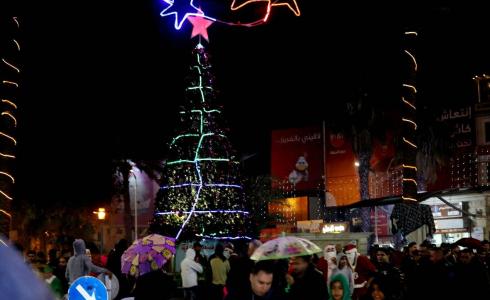 إضاءة شجرة عيد الميلاد في أريحا