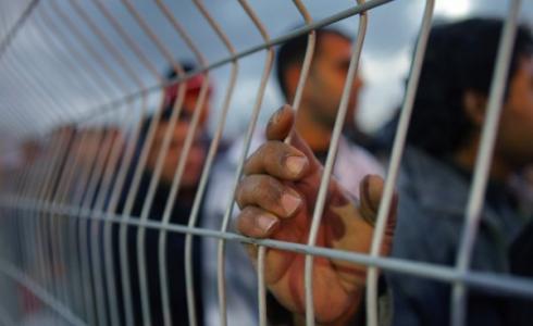 مركز فلسطين: 1200 أسير إداري في سجون الاحتلال