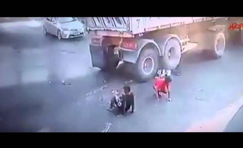 مصرع الشاب أحمد عزوكة أثر اصطدام دراجته النارية بخلاط باطون في حيفا