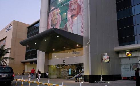 السعودية تتوعد بمعاقبة كل شخص يتستر على الوافدين المخالفين