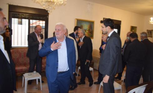 أبو العردات يترأس وفدًا من منظمة التحرير لتقديم العزاء بالنائب السابق جورج نجم 