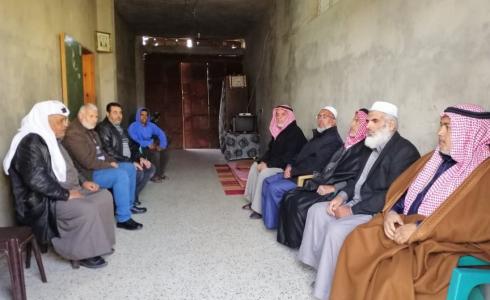 جانب تواصل الجهاد الاسلامي بخانيونس تزور مختار عائلة أبو رجيلة 