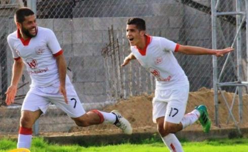 لاعبون في دوري غزة