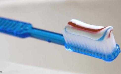 تعرف على 10 استخدامات لمعجون الأسنان للنساء