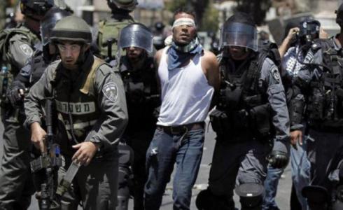 جنود الاحتلال يعتقلون مواطناً فلسطينياً في الضفة الغربية