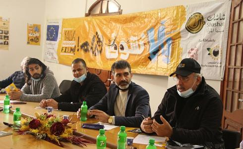 خيوط من حرير سرد لحكايا تتزين بها العرائس جيل عن جيل في أفراحهن