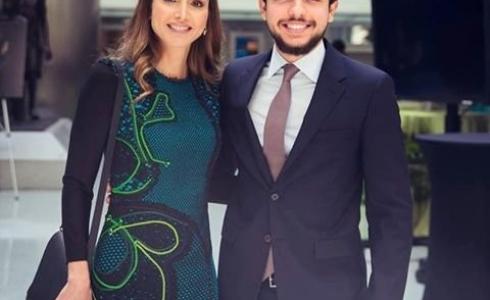 الملكة رانيا مع ابنها الأمير حسين