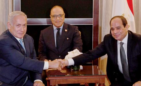 الرئيس المصري عبد الفتاح السيسي خلال اجتماعه مع رئيس الوزراء الاسرائيلي بنيامين نتنياهو بشأن غزة 