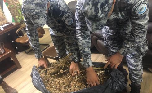ضبط كمية من المارجوانا مخدرة في طولكرم
